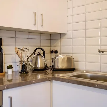 Apartment The Joy - Centre One Bedroom Flat Larnaca