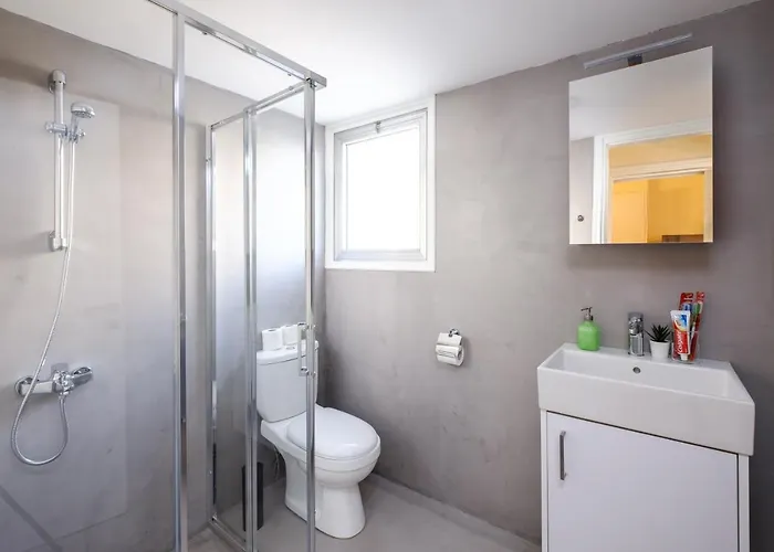 The Joy - Centre One Bedroom Flat Ларнака