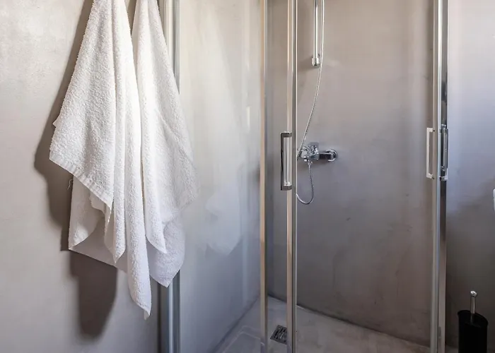 Апартаменти The Joy - Centre One Bedroom Flat Ларнака